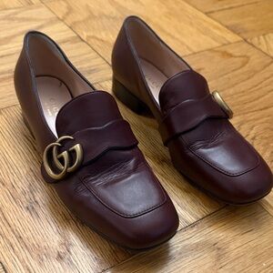 Gucci Burgundy Leather Loafers with Gold Logo Hardware Sz 35.5
